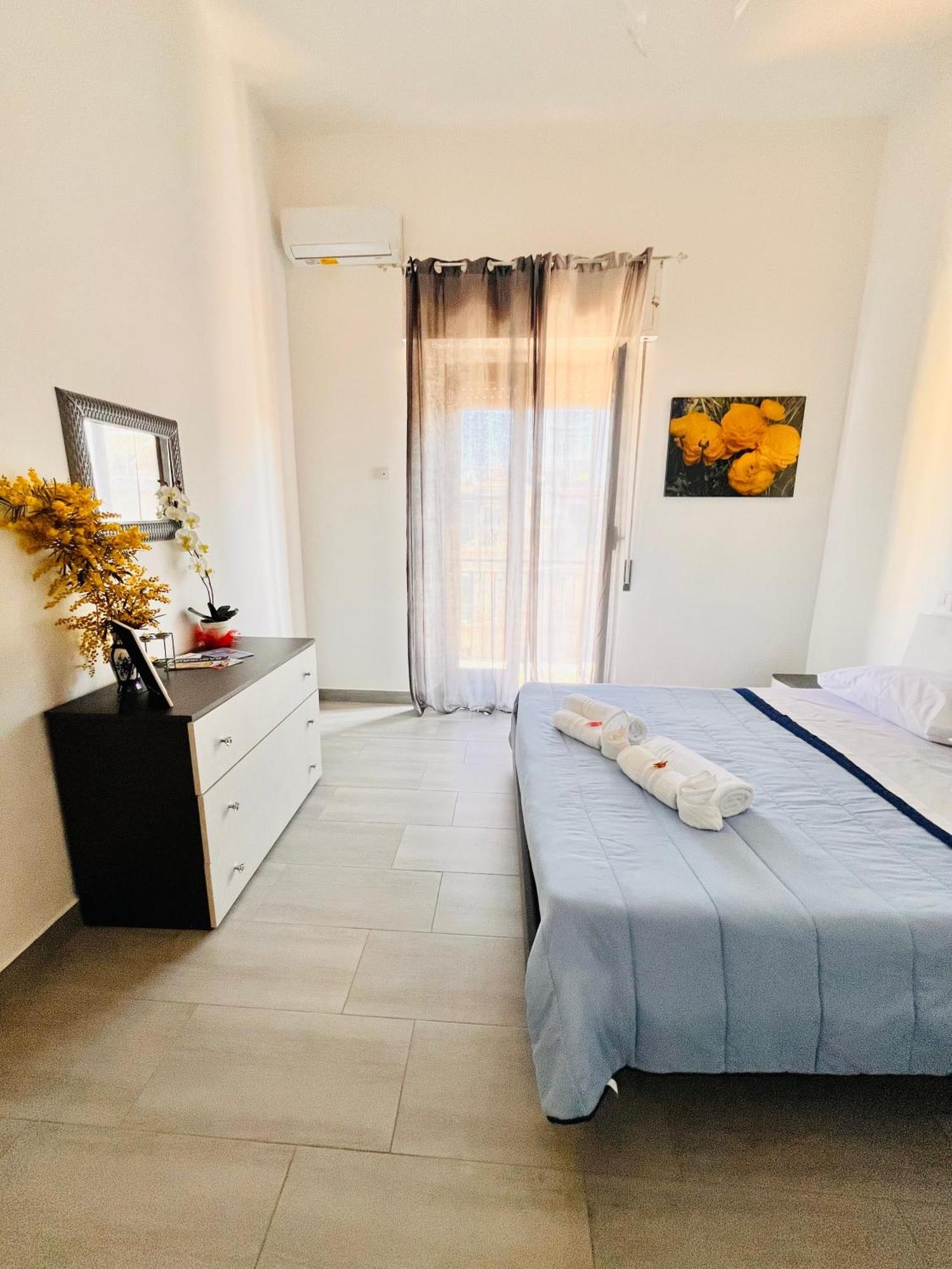 Casa Vacanza Cuto Bagheria Bagian luar foto