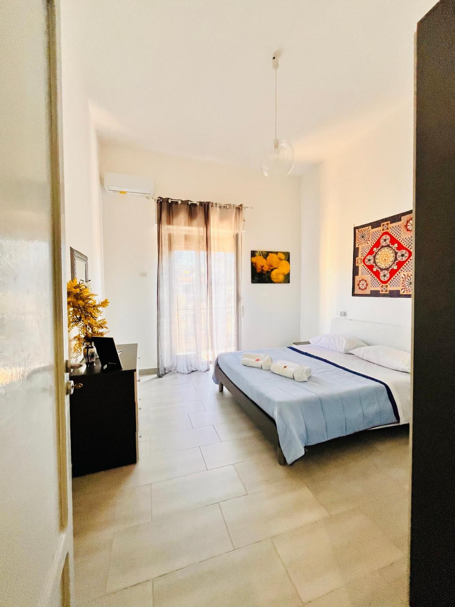 Casa Vacanza Cuto Bagheria Bagian luar foto
